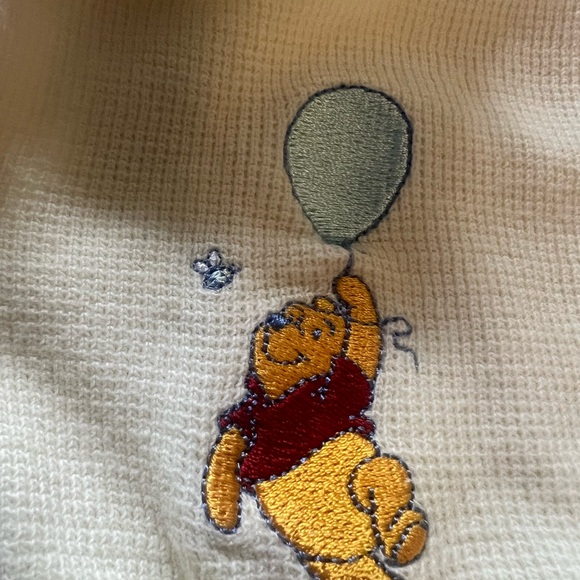 Winnie the Pooh Onesie 6 months embroidered - Picture 4 of 4